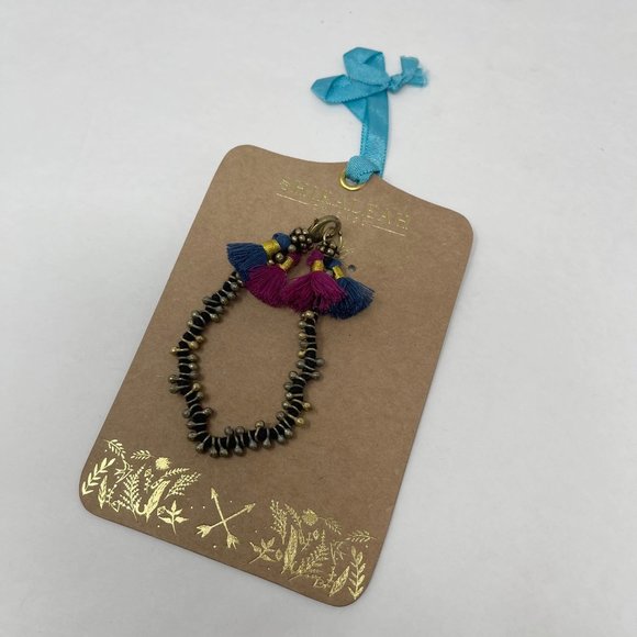 SHIRALEAH Hope Tassel Bracelet - Picture 5 of 5